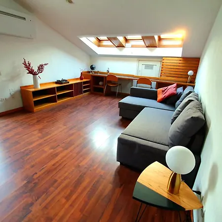 Bright Apartment With Attic Bologne Extérieur photo